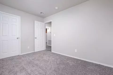 203 Summerfield Dr, Blanchard, OK 73010
