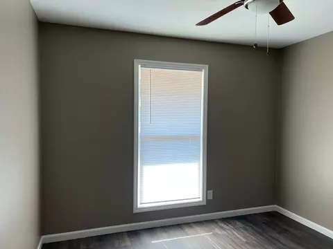 Cypress Ct, Florence, AL 35630 photo 2