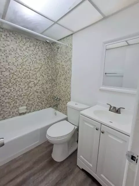 465 E 28th St, Hialeah, FL 33013 photo 8
