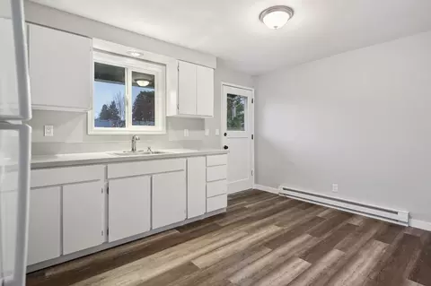 1374 SE Cedar St, Hillsboro, OR 97123