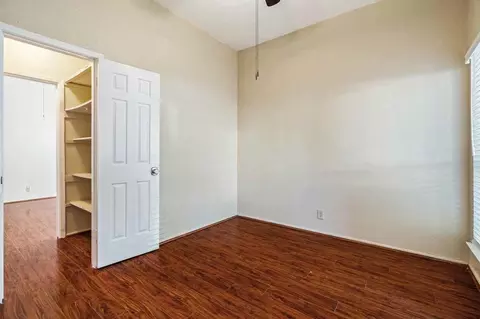 807 W 25th St, Austin, TX 78705 photo 21