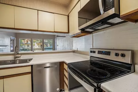 807 W 25th St, Austin, TX 78705 photo 8