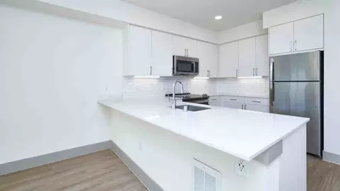 16015 Cleveland St, Redmond, WA 98052 photo 32