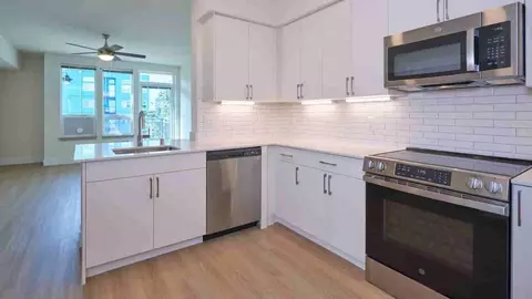 16015 Cleveland St, Redmond, WA 98052 photo 23