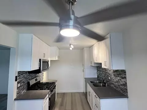 12381 Arrowhead St, Stanton, CA 90680 photo 26