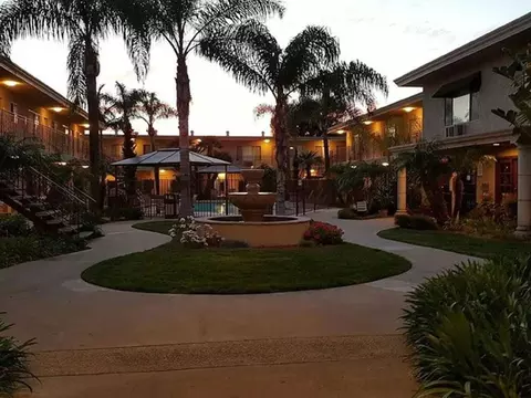 12381 Arrowhead St, Stanton, CA 90680 photo 10