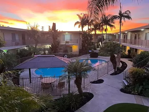 12381 Arrowhead St, Stanton, CA 90680 photo 6