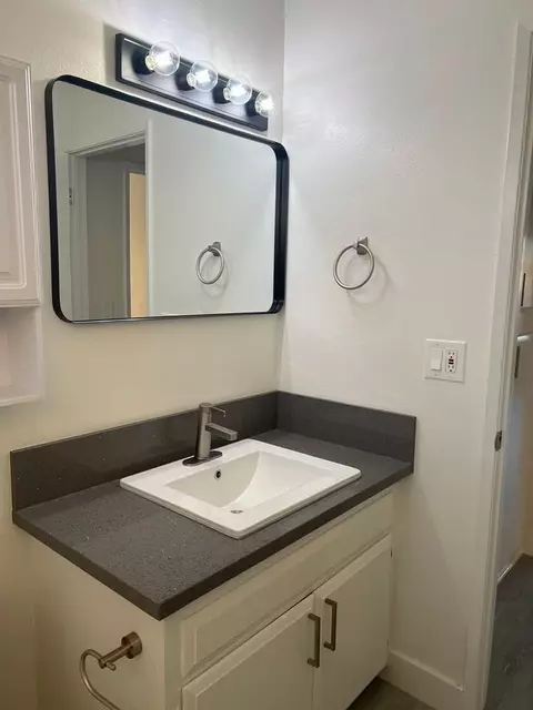 12381 Arrowhead St, Stanton, CA 90680 photo 17
