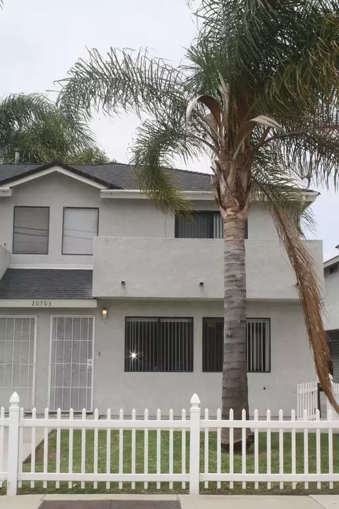 20703 Roseton Ave, Lakewood, CA 90715