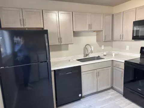 2430 W 3rd St, Bloomington, IN 47404