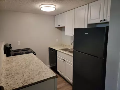 6516 N 64th Plz, Omaha, NE 68152