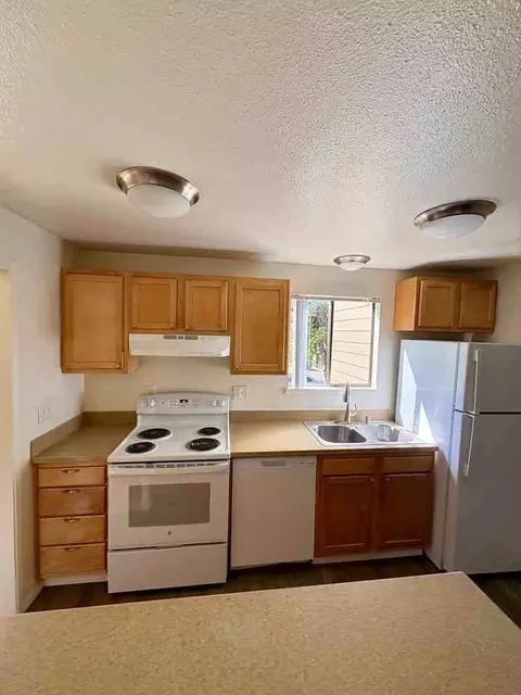 8255 149th Way NE, Redmond, WA 98052