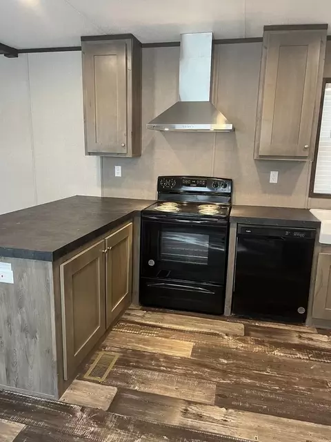 601 Toledo St, Conroe, TX 77301 photo 12