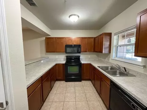 25 SW 71st Way, Gainesville, FL 32607