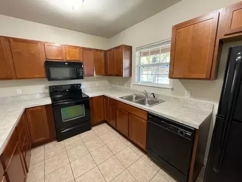 25 SW 71st Way, Gainesville, FL 32607 photo 2