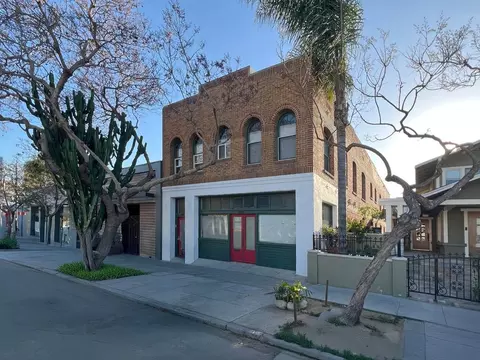 415 Olive Ave, Long Beach, CA 90802 photo 4