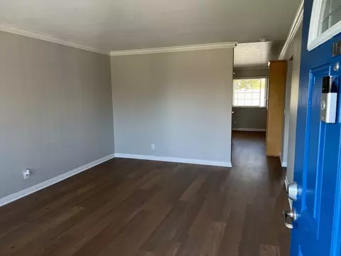 2704 W Ball Rd, Anaheim, CA 92804