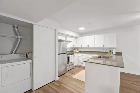 11115 NE 2nd St, Bellevue, WA 98004 photo 12