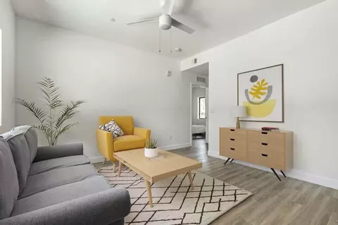 8849 S 7th St, Phoenix, AZ 85042