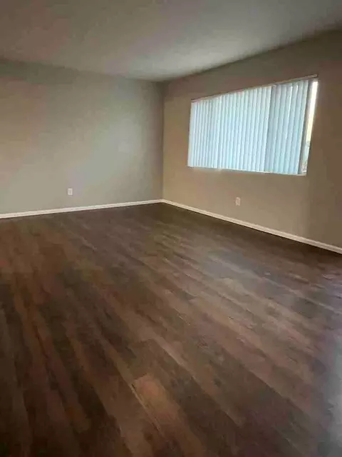 221 W County Line Rd, Calimesa, CA 92320