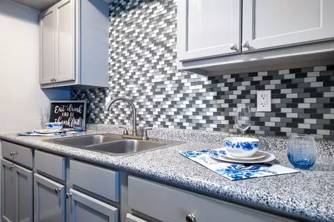 7651 C F Hawn Fwy, Dallas, TX 75217 photo 21