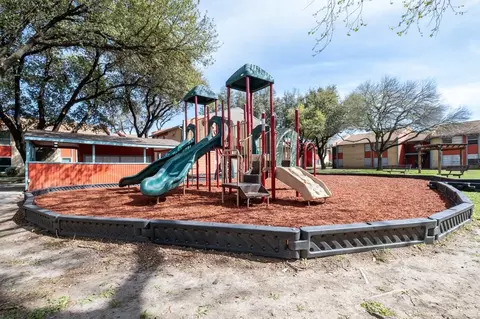 7651 C F Hawn Fwy, Dallas, TX 75217 photo 26