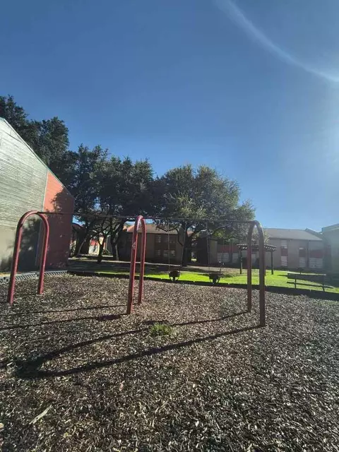 7651 C F Hawn Fwy, Dallas, TX 75217 photo 6