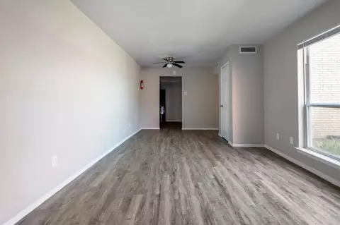 7651 C F Hawn Fwy, Dallas, TX 75217 photo 20
