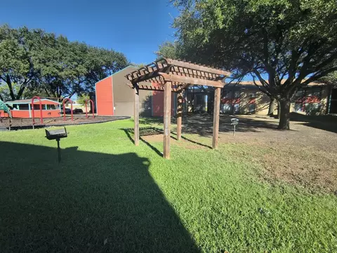 7651 C F Hawn Fwy, Dallas, TX 75217 photo 5
