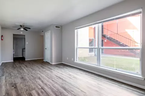 7651 C F Hawn Fwy, Dallas, TX 75217 photo 16
