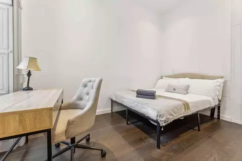 200 E 11th St, New York, NY 10003
