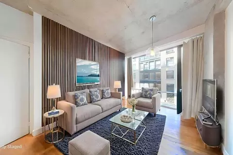 200 E 11th St, New York, NY 10003