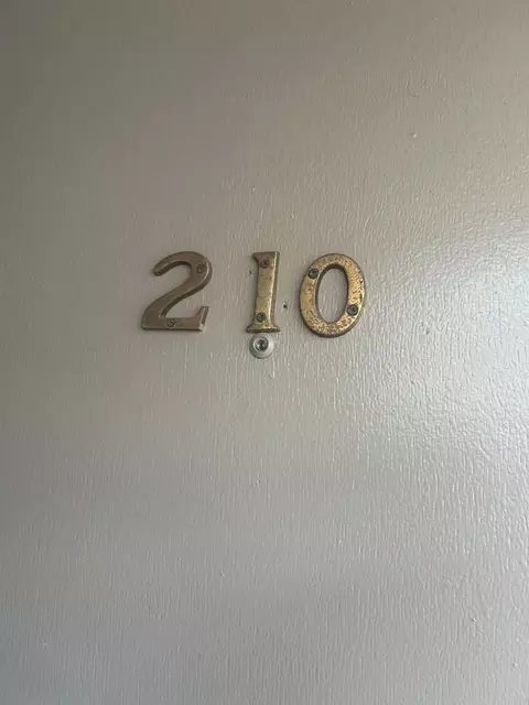 1045 S Ardmore Ave, Los Angeles, CA 90006