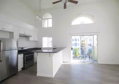 321 S Berendo St, Los Angeles, CA 90020