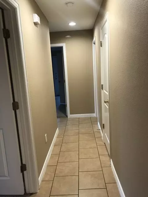 Yucca St, Midlothian, TX 76065 photo 7