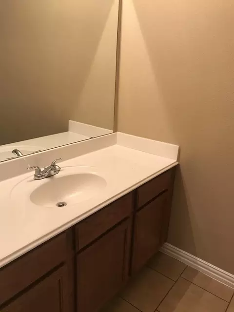 Yucca St, Midlothian, TX 76065 photo 16