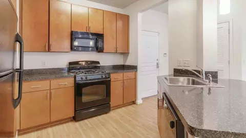 6210 Belcrest Rd, Chillum, MD 20782 photo 10