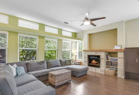 429 Shadowpoint, San Marcos, TX 78666 photo 3