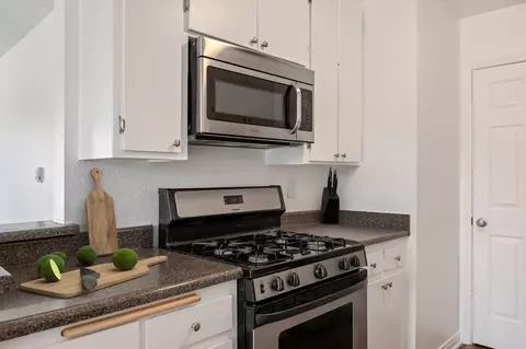 1470 Victoria Ave, Oxnard, CA 93035 photo 5