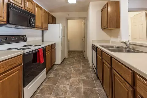 2901 N Governeour St, Wichita, KS 67226