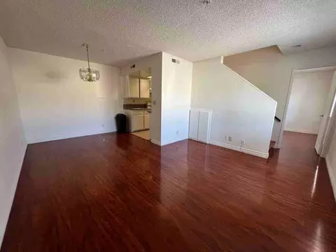2200 Larch St, Alhambra, CA 91801 photo 2