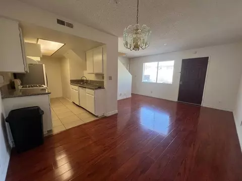 2200 Larch St, Alhambra, CA 91801