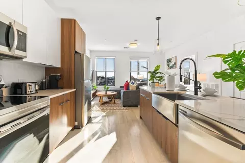 600 Broadway, Everett, MA 02149 photo 11