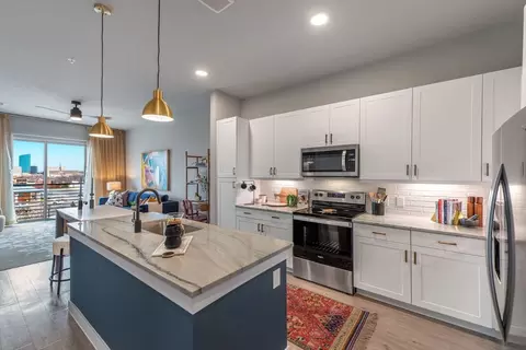501 W Rosedale St, Fort Worth, TX 76104 photo 5