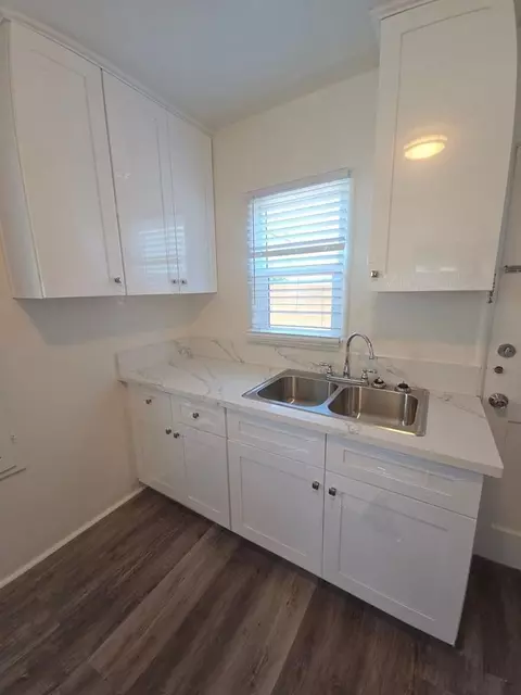 617 N Columbus Ave, Glendale, CA 91203 photo 4