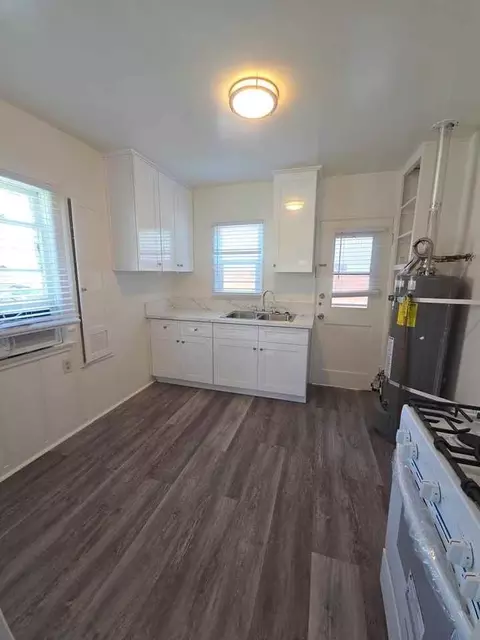 617 N Columbus Ave, Glendale, CA 91203 photo 5