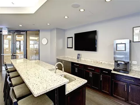 400 N Mcclurg Ct, Chicago, IL 60611 photo 33