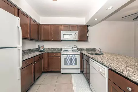 2200 Hassell Rd, Hoffman Estates, IL 60169 photo 15