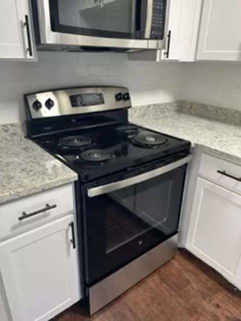 3005 W Walnut Hill Ln, Irving, TX 75038 photo 9