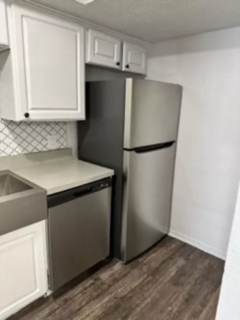3005 W Walnut Hill Ln, Irving, TX 75038 photo 8